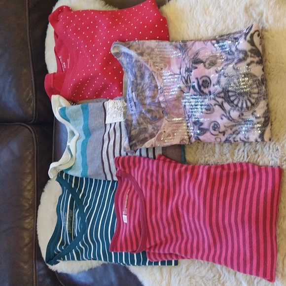 Bundle of five long sleeved shirts. - Picture 1 of 11